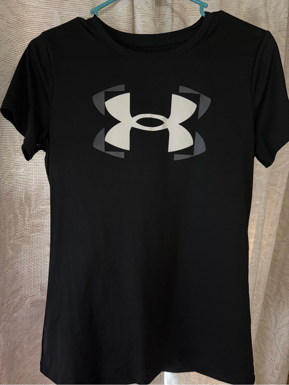 Under Armour Women's Short Sleeve T-Shirt